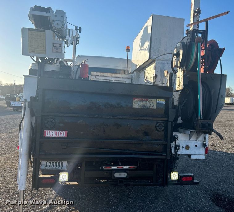 image for item KH9660 2013 Freightliner 108SD  utility / service truck