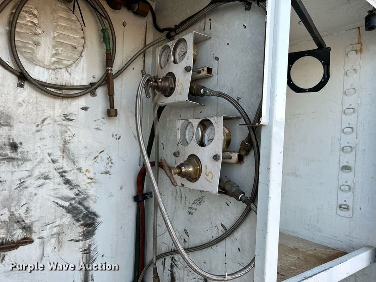 image for item KH9660 2013 Freightliner 108SD  utility / service truck