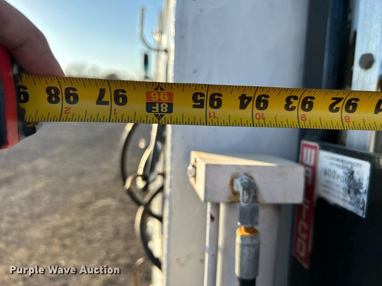 image for item KH9660 2013 Freightliner 108SD  utility / service truck