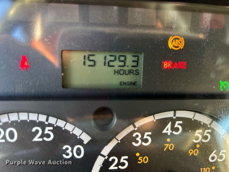 image for item KH9660 2013 Freightliner 108SD  utility / service truck