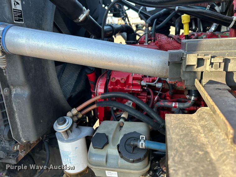 image for item KH9660 2013 Freightliner 108SD  utility / service truck