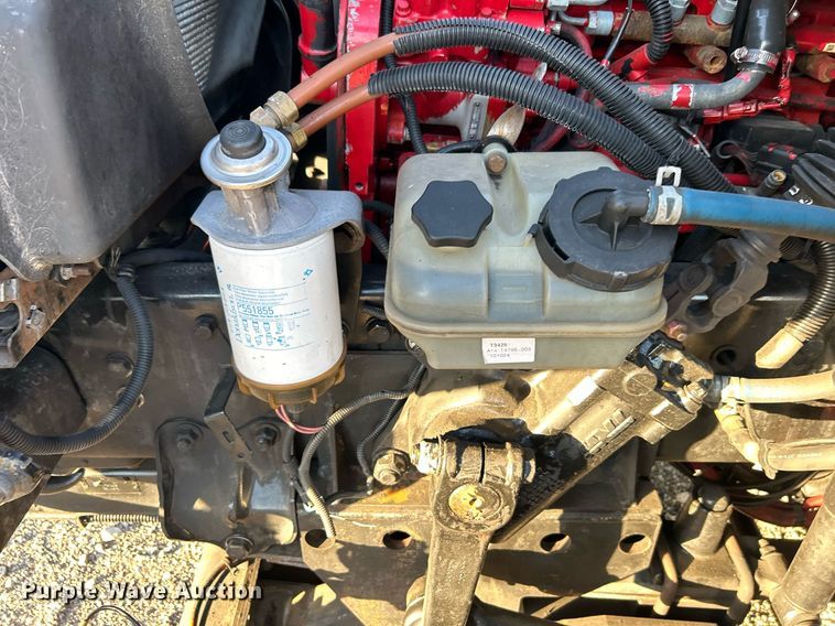 image for item KH9660 2013 Freightliner 108SD  utility / service truck