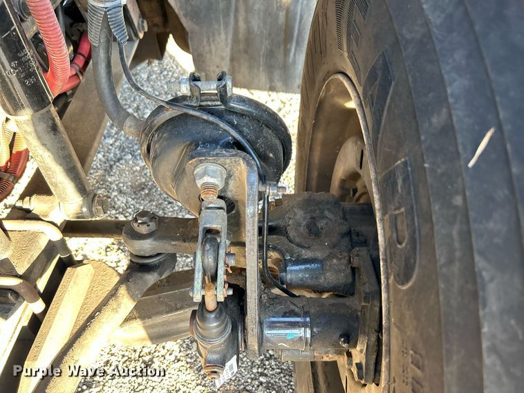 image for item KH9660 2013 Freightliner 108SD  utility / service truck