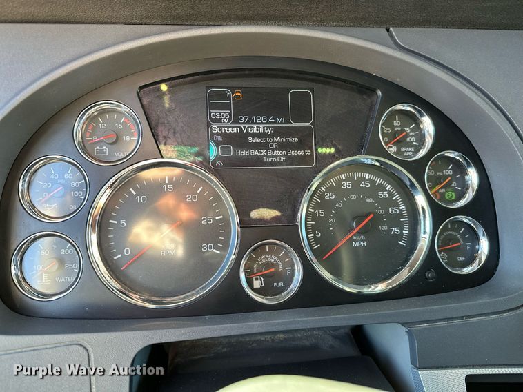 image for item KT9111 2021 Kenworth T880  dump truck