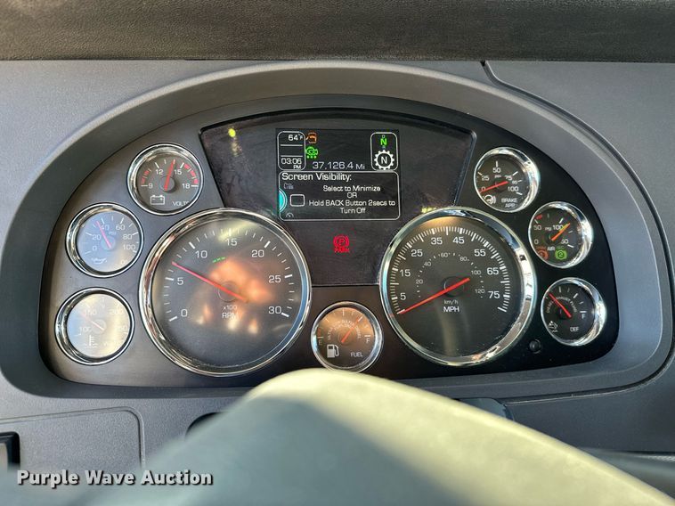 image for item KT9111 2021 Kenworth T880  dump truck