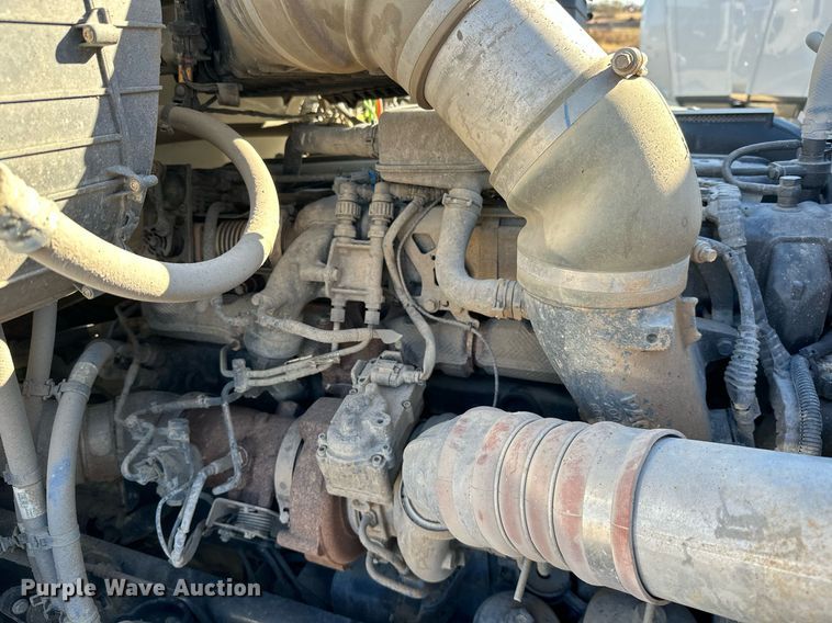 image for item KT9111 2021 Kenworth T880  dump truck