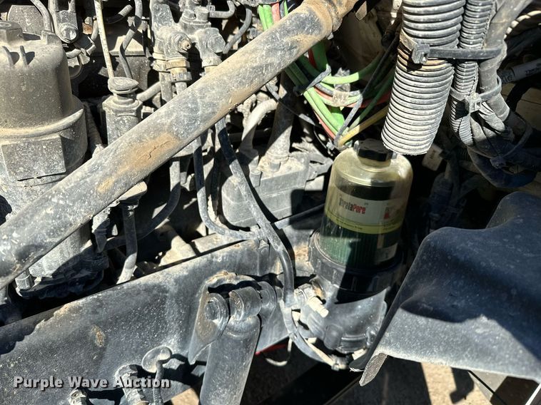 image for item KT9111 2021 Kenworth T880  dump truck