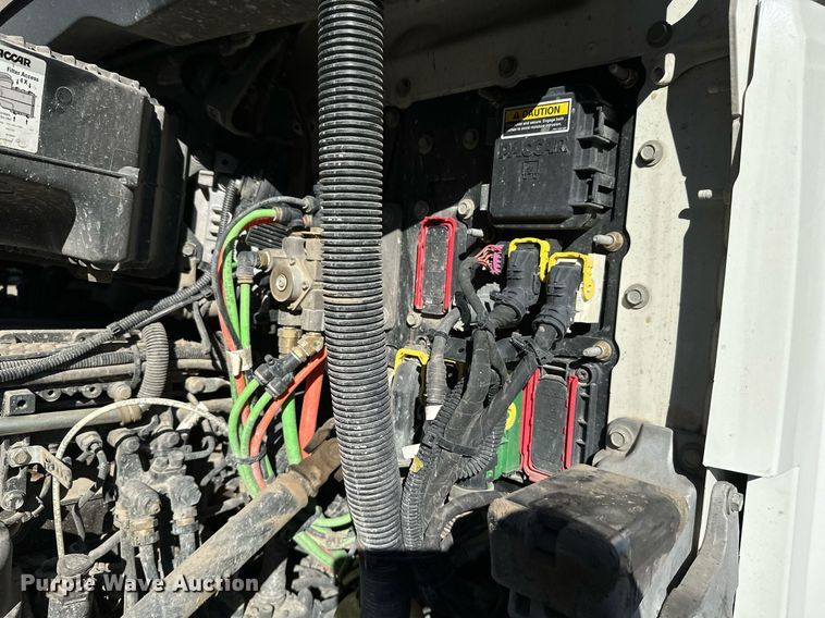 image for item KT9111 2021 Kenworth T880  dump truck