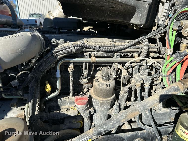 image for item KT9111 2021 Kenworth T880  dump truck