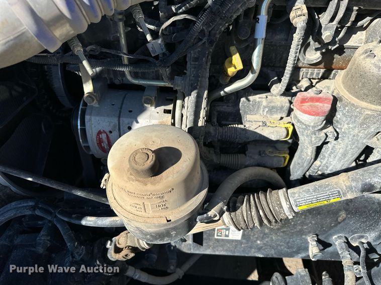 image for item KT9111 2021 Kenworth T880  dump truck