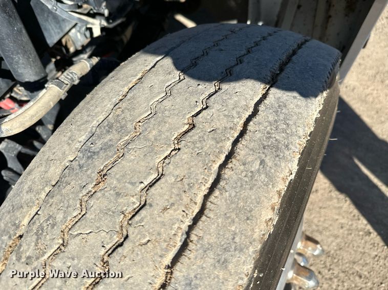 image for item KT9111 2021 Kenworth T880  dump truck