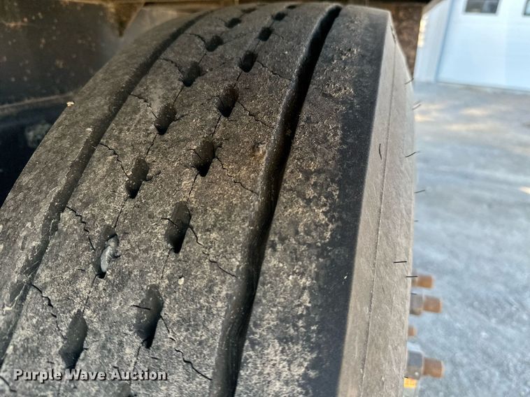 image for item KT9111 2021 Kenworth T880  dump truck