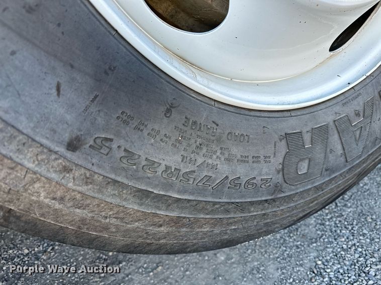 image for item KT9111 2021 Kenworth T880  dump truck