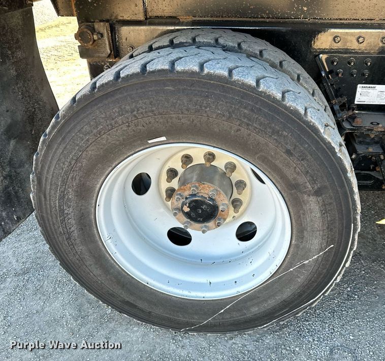 image for item KT9111 2021 Kenworth T880  dump truck