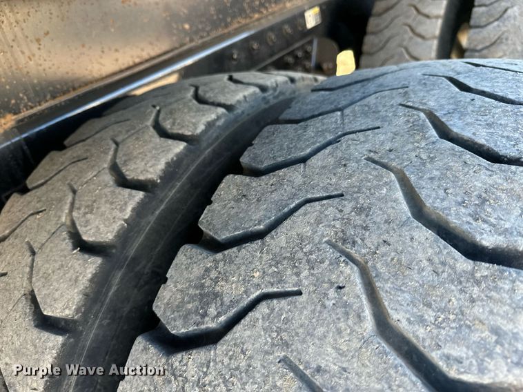 image for item KT9111 2021 Kenworth T880  dump truck