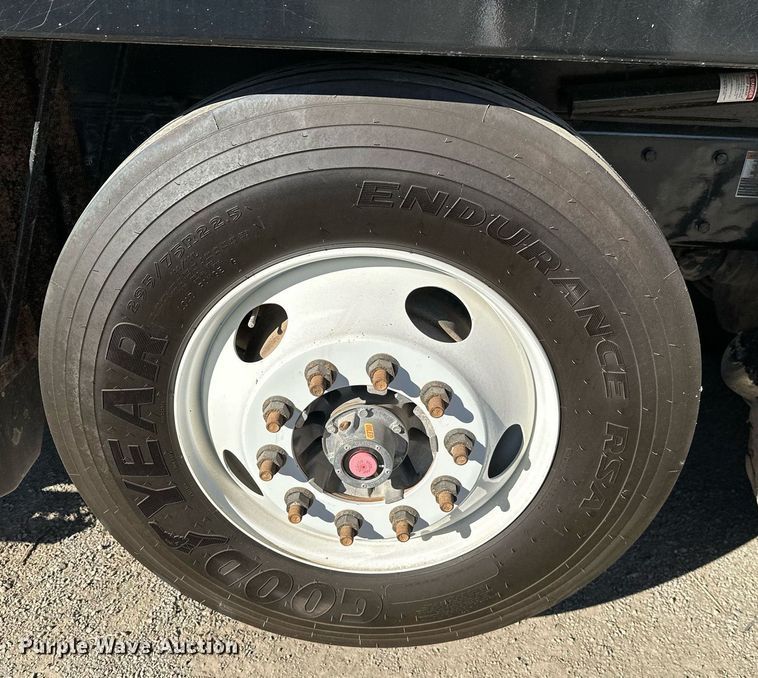 image for item KT9111 2021 Kenworth T880  dump truck