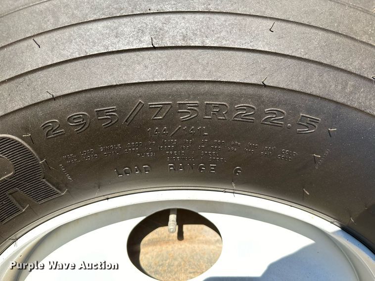 image for item KT9111 2021 Kenworth T880  dump truck