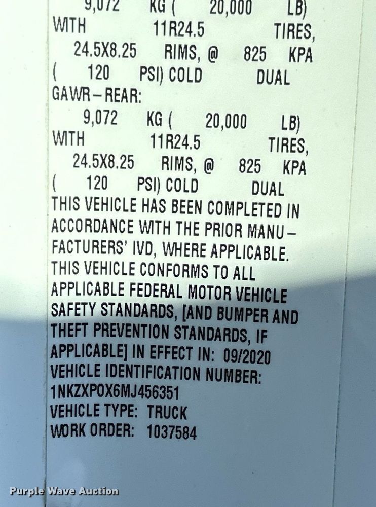 image for item KT9111 2021 Kenworth T880  dump truck