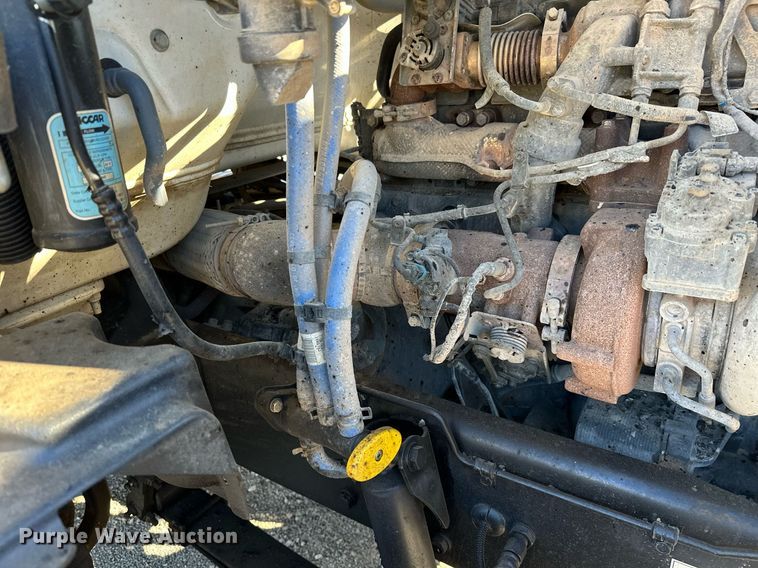 image for item KT9112 2021 Kenworth T880  dump truck