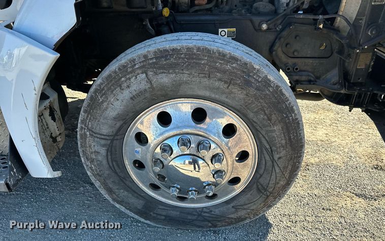 image for item KT9112 2021 Kenworth T880  dump truck