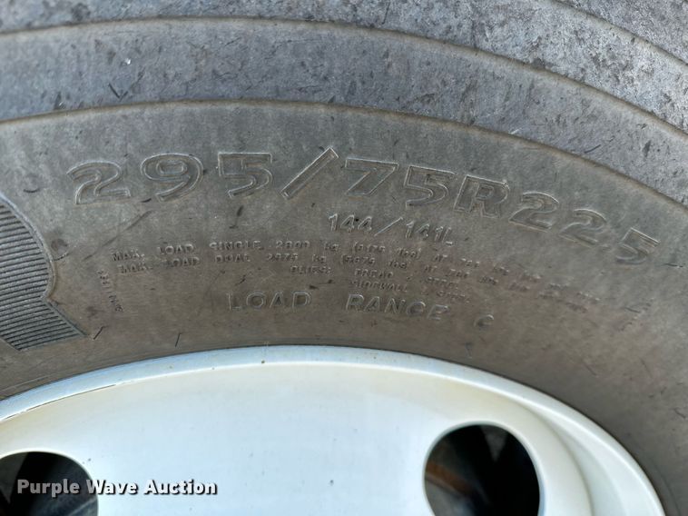 image for item KT9112 2021 Kenworth T880  dump truck