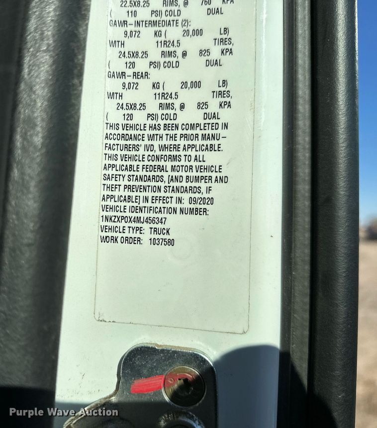 image for item KT9112 2021 Kenworth T880  dump truck