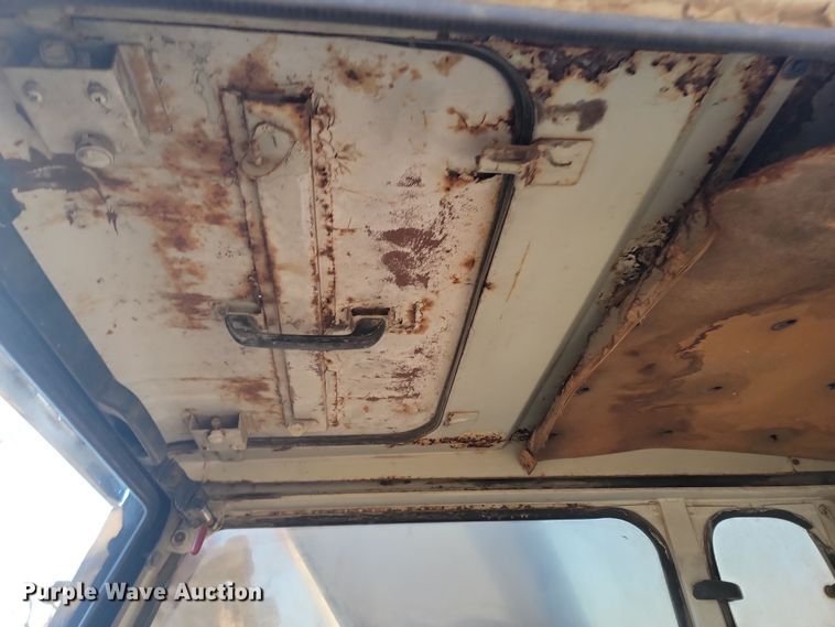 image for item KT9954 1993 Link Belt LS2700CII  excavator