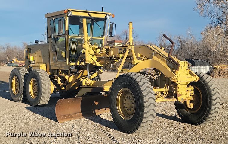 image for item KT9976 1985 Caterpillar 140G  motor grader