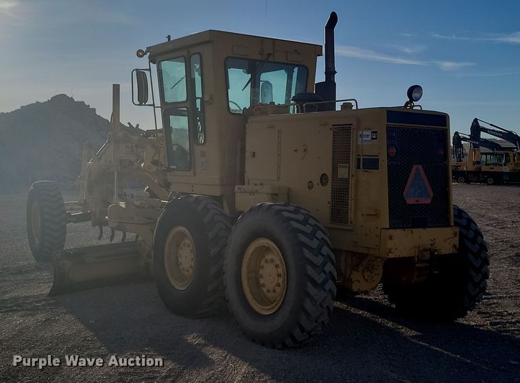 image for item KT9976 1985 Caterpillar 140G  motor grader