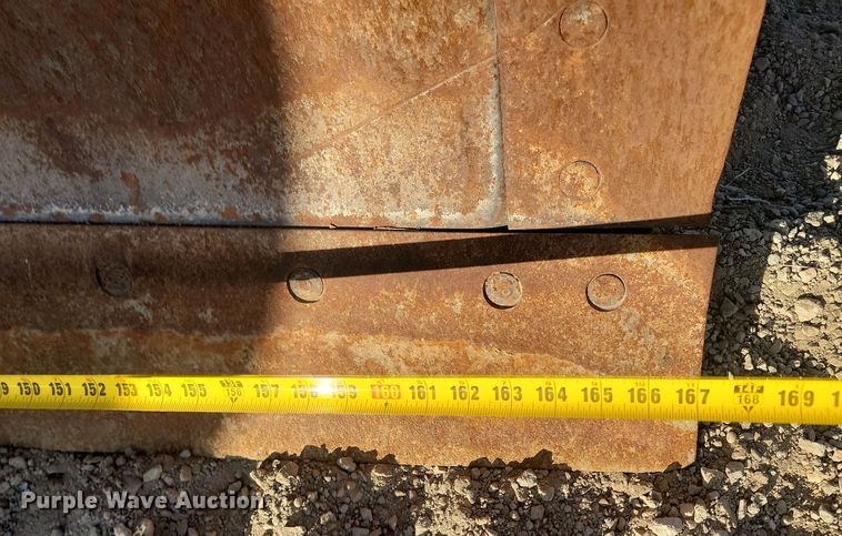 image for item KT9976 1985 Caterpillar 140G  motor grader