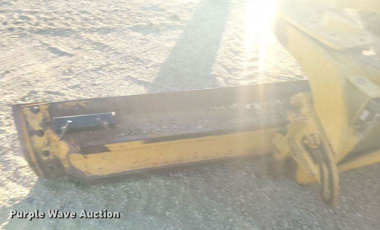 image for item KT9976 1985 Caterpillar 140G  motor grader