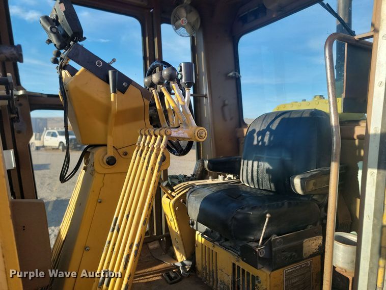 image for item KT9976 1985 Caterpillar 140G  motor grader