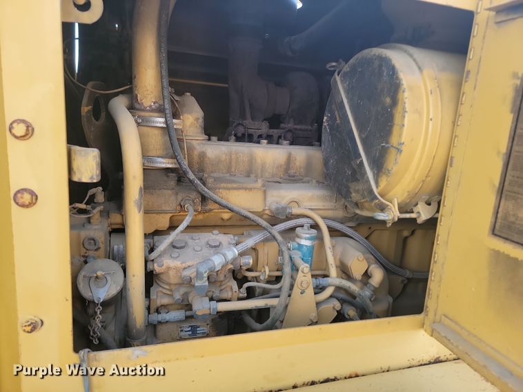 image for item KT9976 1985 Caterpillar 140G  motor grader
