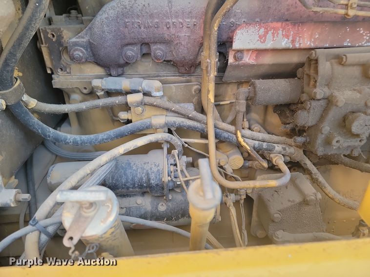 image for item KT9976 1985 Caterpillar 140G  motor grader