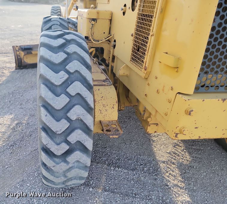 image for item KT9976 1985 Caterpillar 140G  motor grader