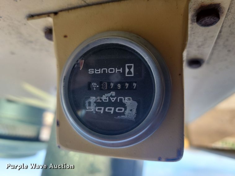 image for item KT9976 1985 Caterpillar 140G  motor grader