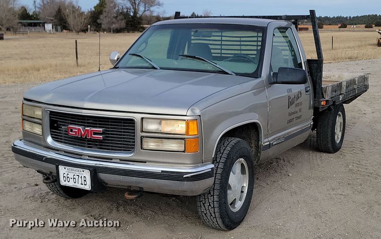 image for item KT9978 1998 GMC 1500  flatbed pickup truck