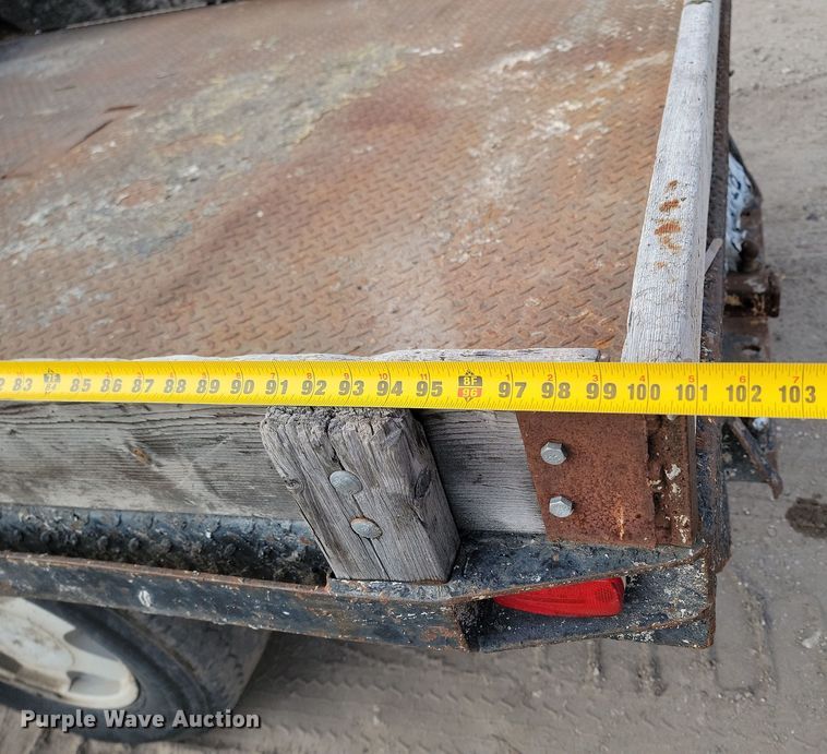 image for item KT9978 1998 GMC 1500  flatbed pickup truck