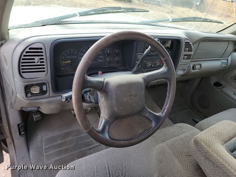 image for item KT9978 1998 GMC 1500  flatbed pickup truck