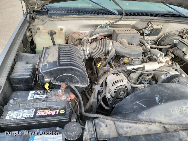 image for item KT9978 1998 GMC 1500  flatbed pickup truck