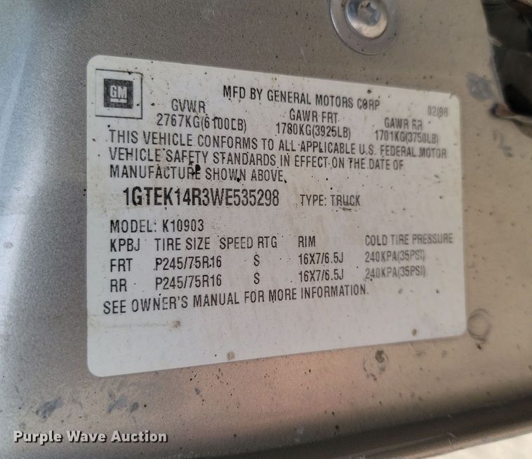 image for item KT9978 1998 GMC 1500  flatbed pickup truck