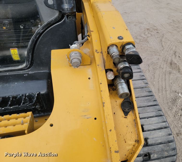 image for item KT9979 2021 Caterpillar 299D3XE  tracked skid steer loader