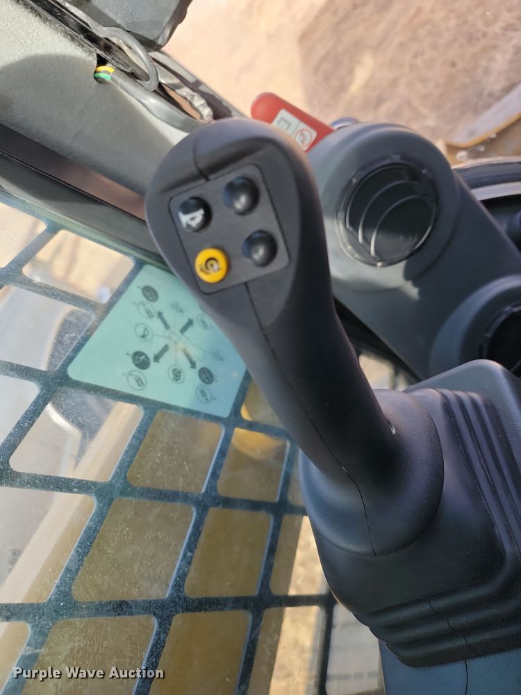 image for item KT9979 2021 Caterpillar 299D3XE  tracked skid steer loader