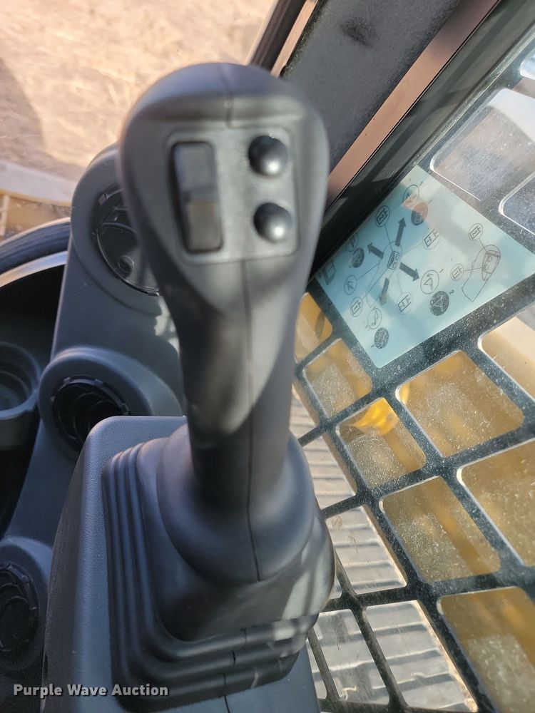 image for item KT9979 2021 Caterpillar 299D3XE  tracked skid steer loader