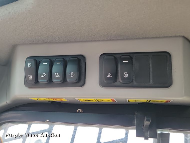 image for item KT9979 2021 Caterpillar 299D3XE  tracked skid steer loader