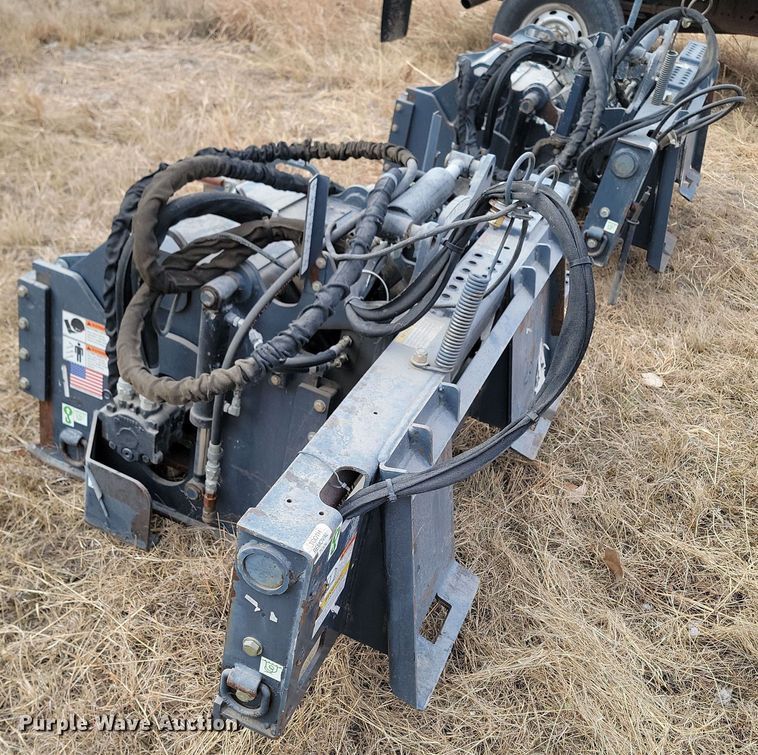 image for item KT9982 Road Hog PCP24EHSG5  skid steer cold planer