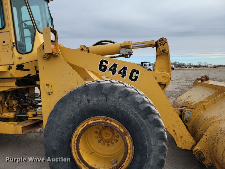 image for item KT9984 1995 John Deere 644G  wheel loader