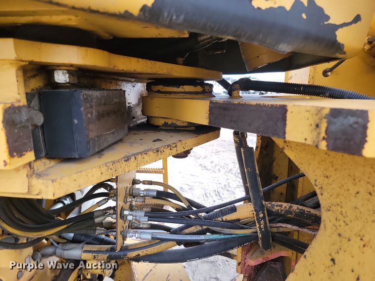 image for item KT9984 1995 John Deere 644G  wheel loader