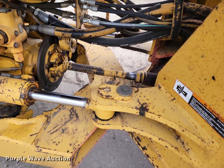 image for item KT9984 1995 John Deere 644G  wheel loader