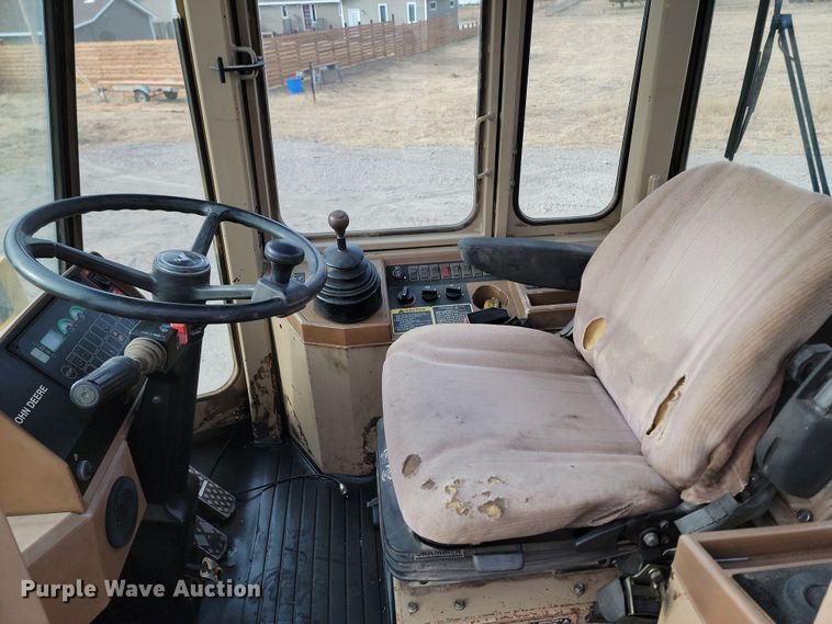 image for item KT9984 1995 John Deere 644G  wheel loader